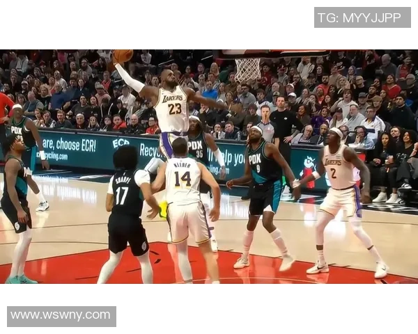 美国队与巴西队激战詹姆斯上演惊天扣篮瞬间回顾